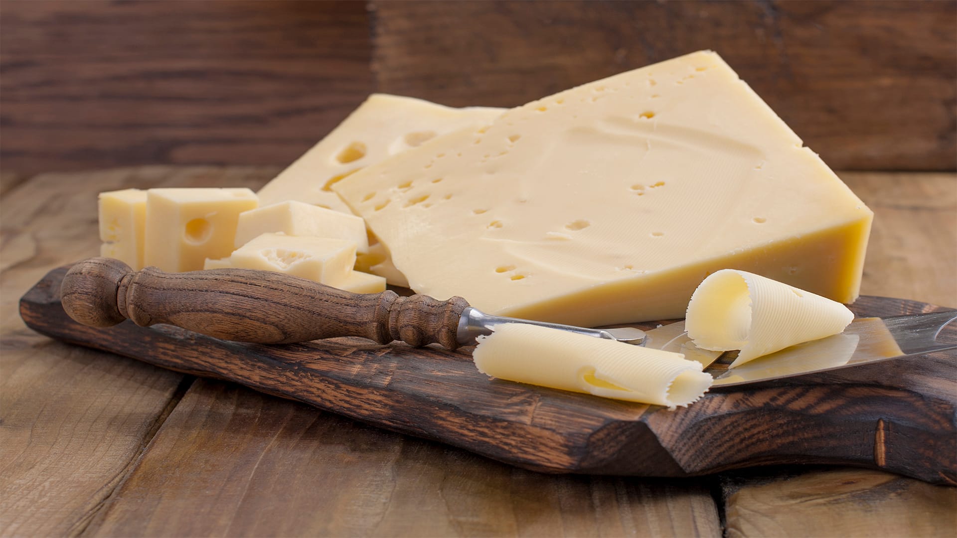 Cheese Tasting With Wine